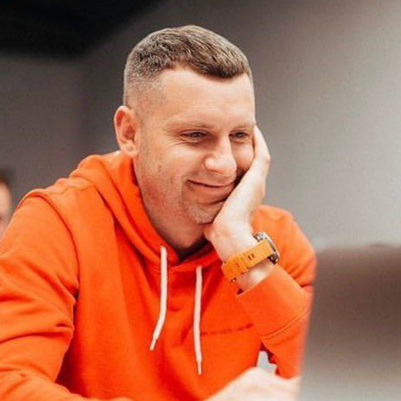Антон Косматов